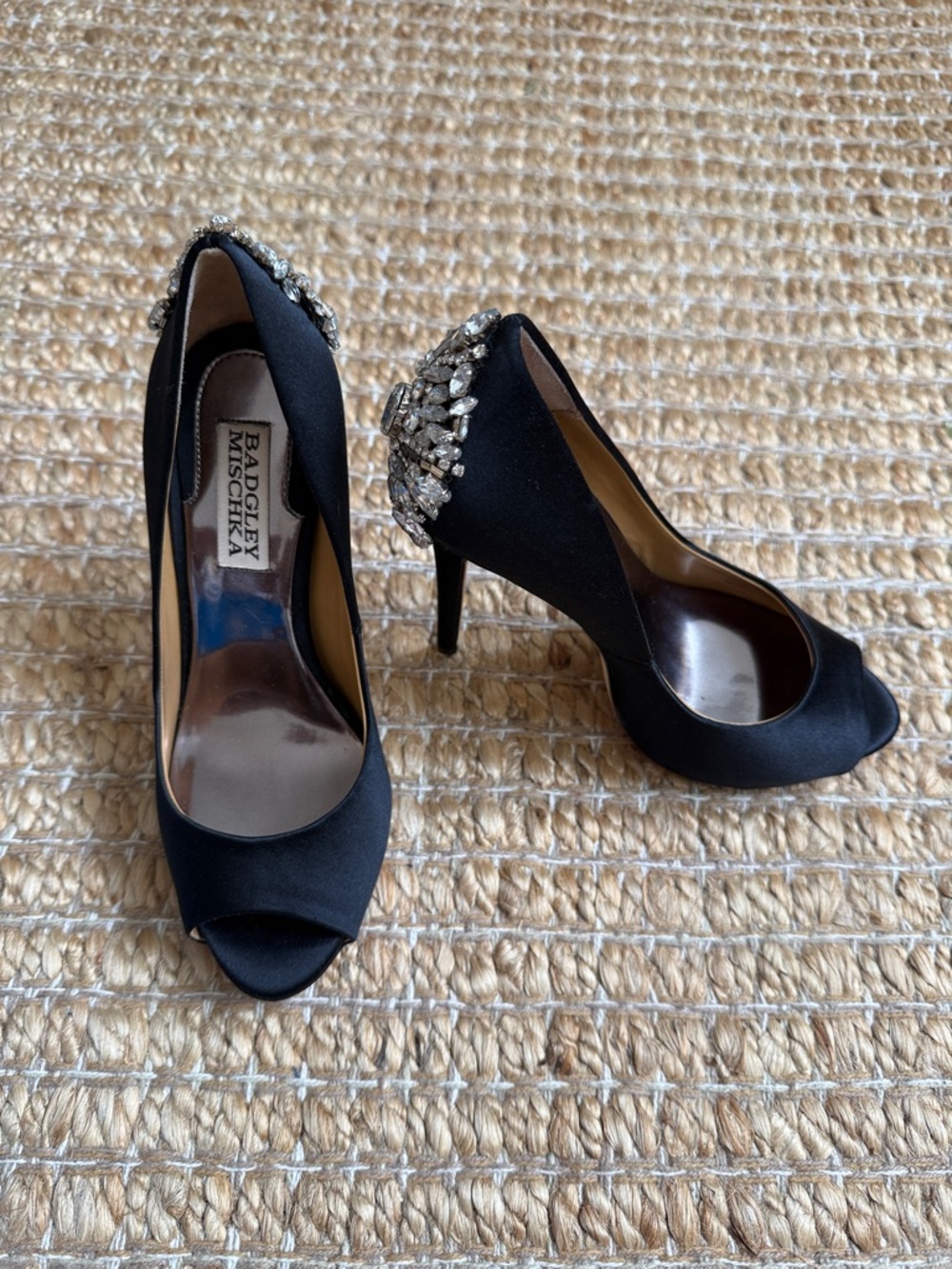 Badgley Mischka 6 Black Satin Leather Sole Peep-Toe Heels Crystal Embellishment